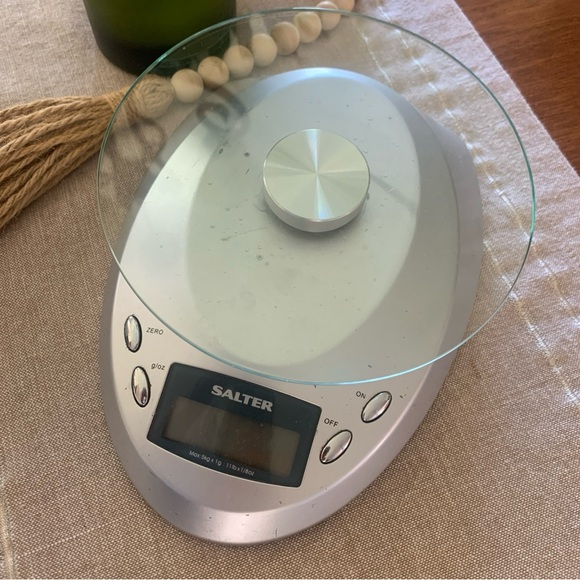 SALTER Electronic Kitchen Scale 11lb Capacity model 6300 Glass platform g/oz - Picture 1 of 11